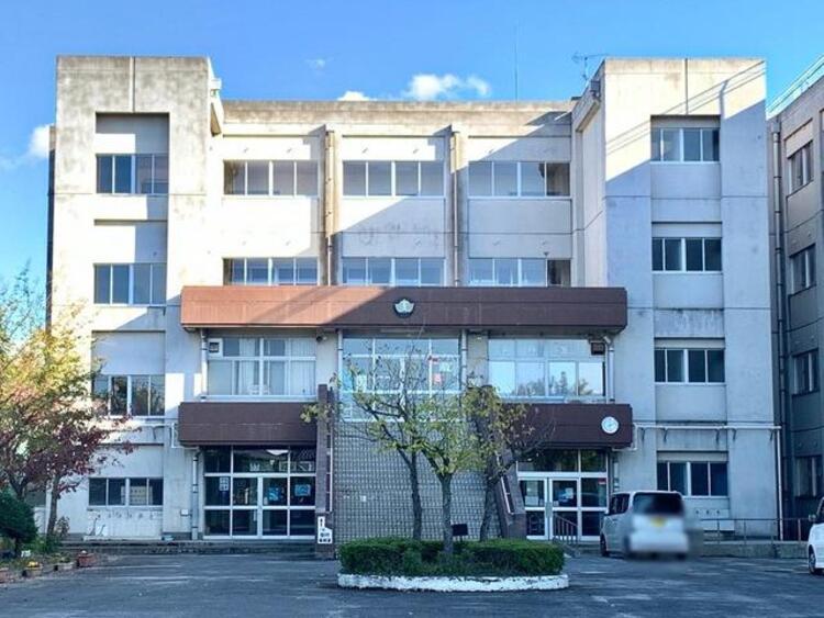 周辺 松戸市立幸谷小学校