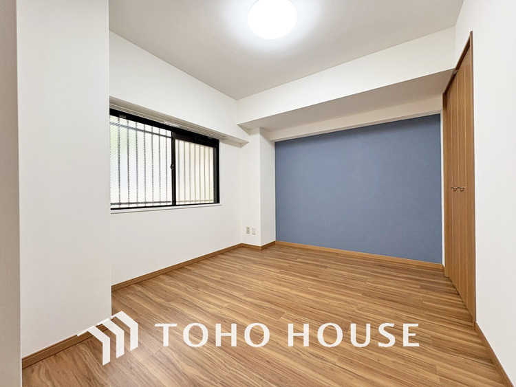 内装 シンプルですっきりとした室内は飽きのこない居心地の良い雰囲気