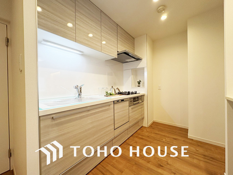 キッチン シンプルな部屋の雰囲気に溶け合うナチュラルキッチン