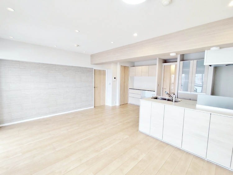 居間 豊かな居住性と、安心感を満たすクオリティが見事に調和した住空間。