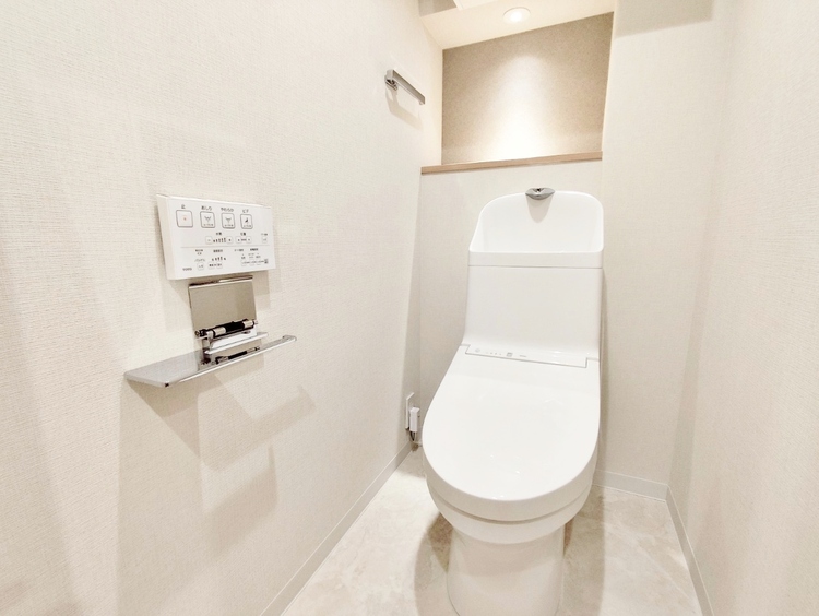 トイレ 暮らしの中のさりげないひとときの快適さにも、こだわりを、持って設備を配しております。