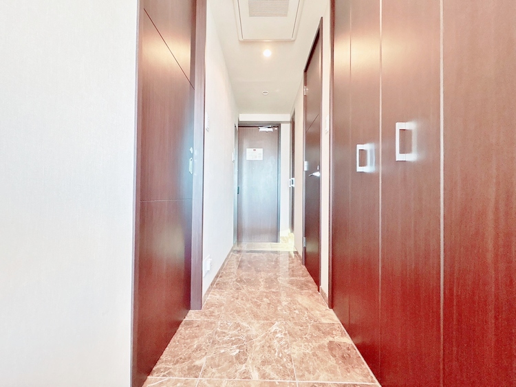 玄関 シューズボックスを完備した玄関です。