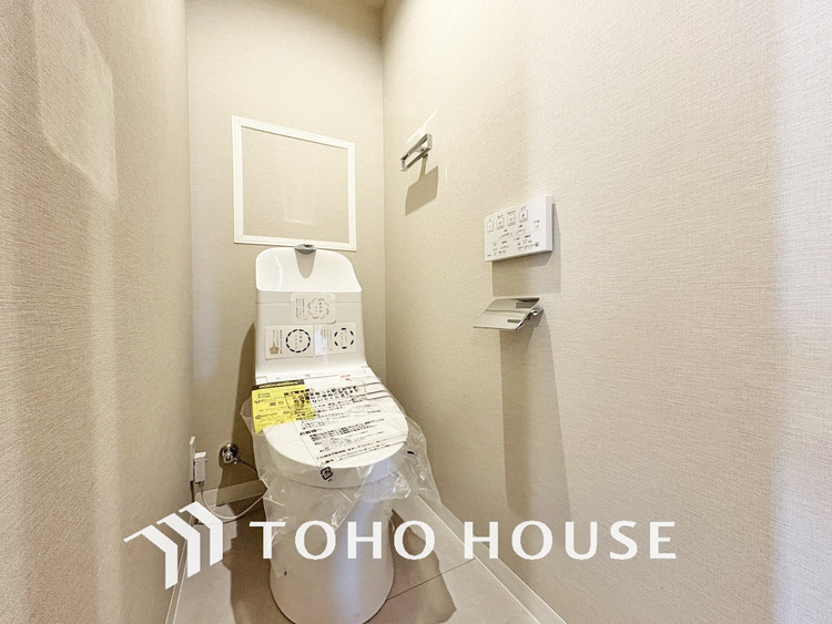 トイレ トイレには快適な温水洗浄便座付