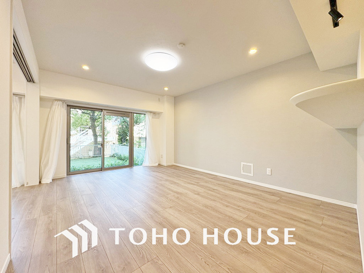 内装 ゆったりとくつろげる上質なリビングダイニング