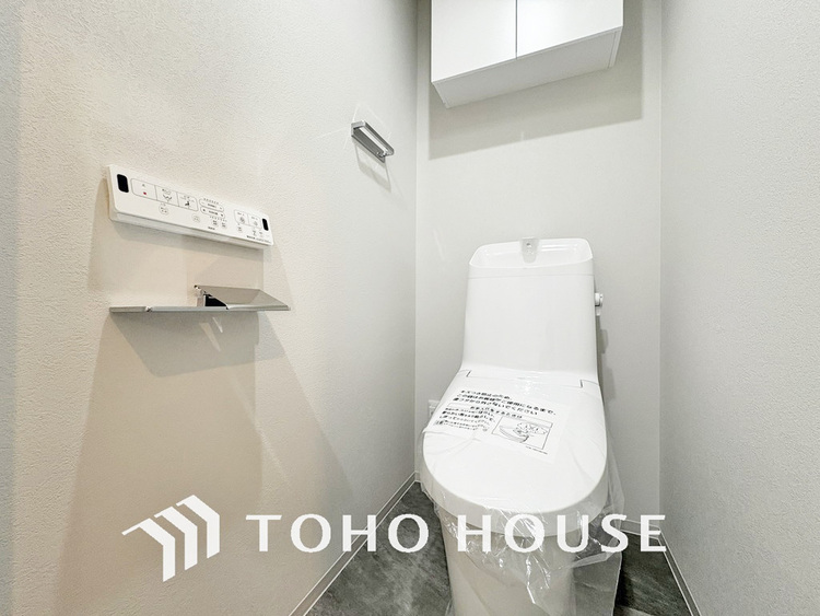 トイレ トイレには快適な温水洗浄便座付