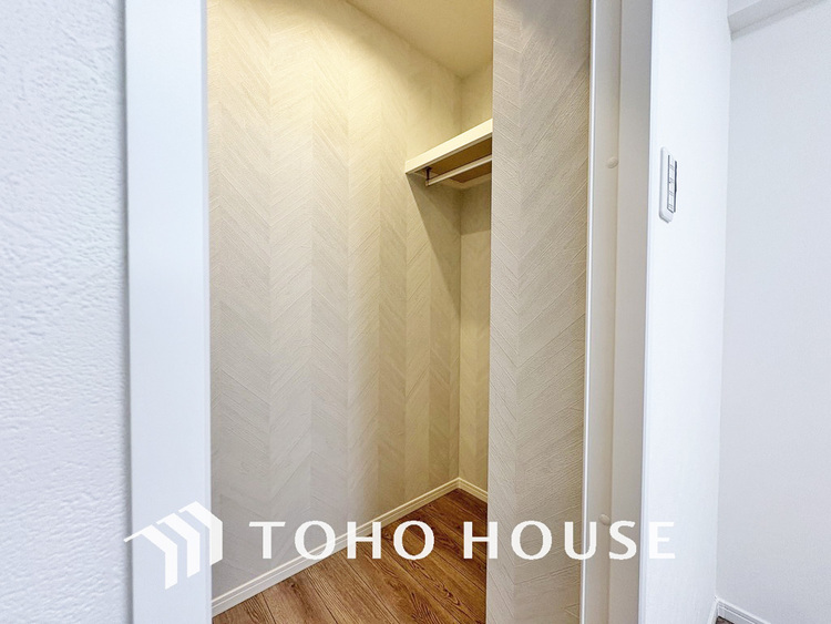 収納 沢山のお洋服を綺麗に収納できる「ウォークインクローゼット」