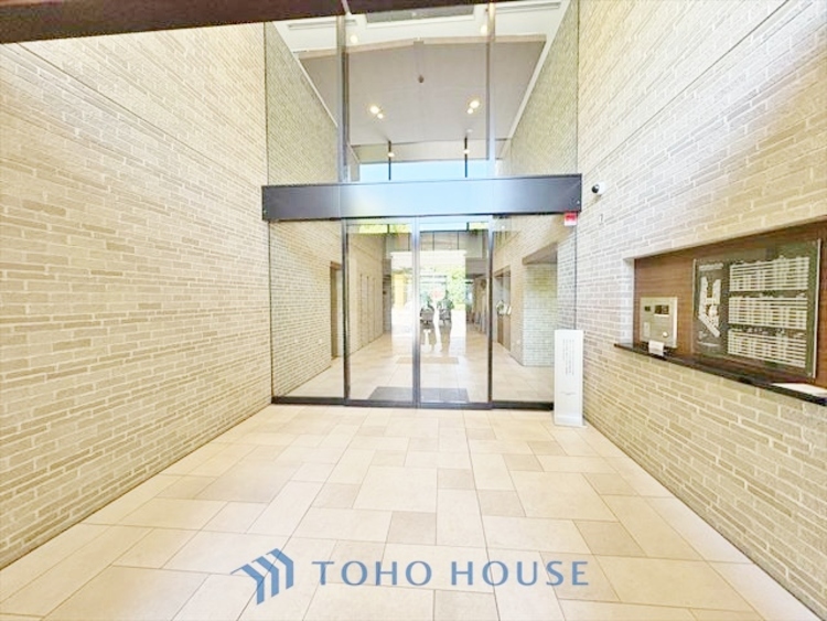 その他 ◆陽溜まり◆の温もりを感じ、ふわりと寄り添う太陽の妖精たちが自然と僕達を微睡ませる。うとうとしたい訳ではないがそんな時間が嫌いじゃない自分がここにいる。