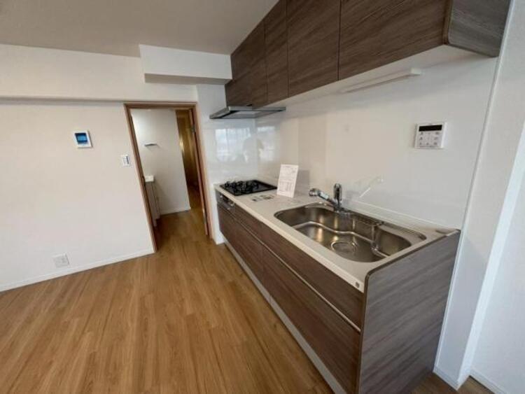 キッチン 清潔感のあるキッチン。使い勝手の良い設備で効率よくお料理ができます。（2025.7.10撮影）