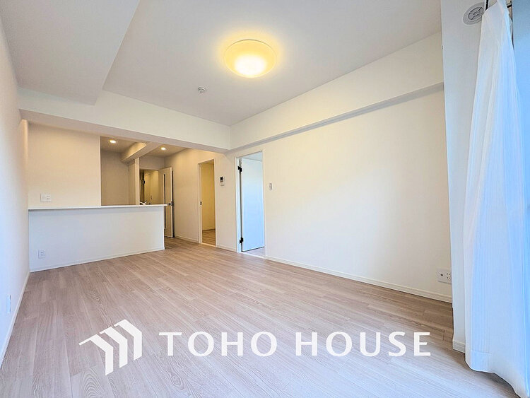 内装 家族みんなが爽やかに過ごせるように、光をたっぷり取り込んだLDK