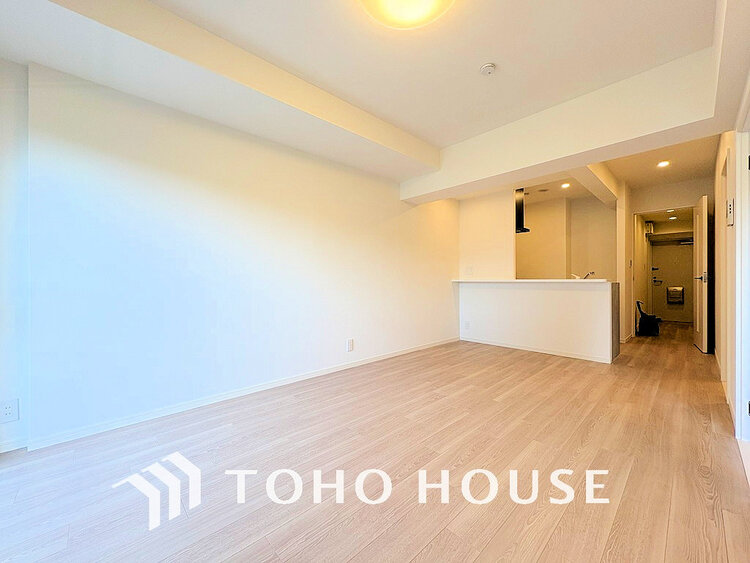 内装 上質な時間を育む暮らしのメインステージ。寛ぎとコミュニケーションを育む居心地のよい場所