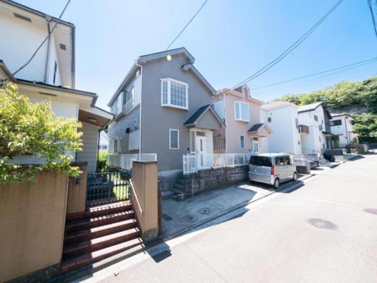 外観 空を広く感じる。緑が多いゆったり感のある安心の住環境です！！潤いのある環境でホッと生活できそうです！おしゃれな雰囲気や自然の潤いがあり、親しみやすさと個性を！街に新たな価値をもたらし続けてくれます！