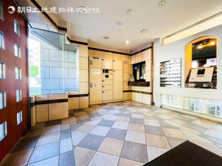 エントランス 重厚感の溢れるエントランスはマンションの顔!帰宅時、来客時に誇れる空間を演出します!
