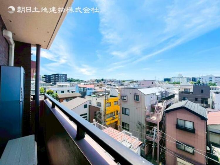 その他 太陽の光と爽やかな風でお洗濯物は気持ちいいです。