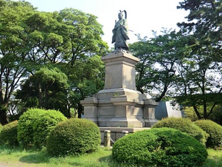 周辺 掃部山公園まで約160m