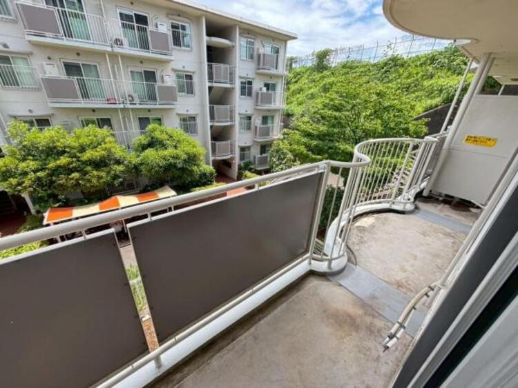 その他 この街に移り住み、この街で過ごす私たちの未来は、きっとこの雲のようにいろいろな形の幸せへと変わり、溢れるほど運んで来てくれることでしょう。（2025.6.26撮影）