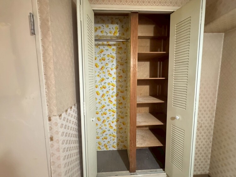 その他 収納スペースが付いていて、お部屋を広く使っていただけます。