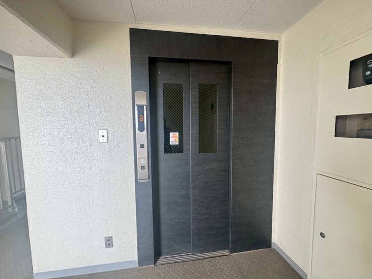 その他 エレベーター完備のため荷物が多くなっても安心。
