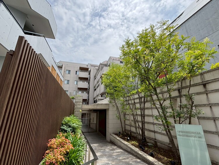 その他 飽きのこないシンプルモダンな外観です。