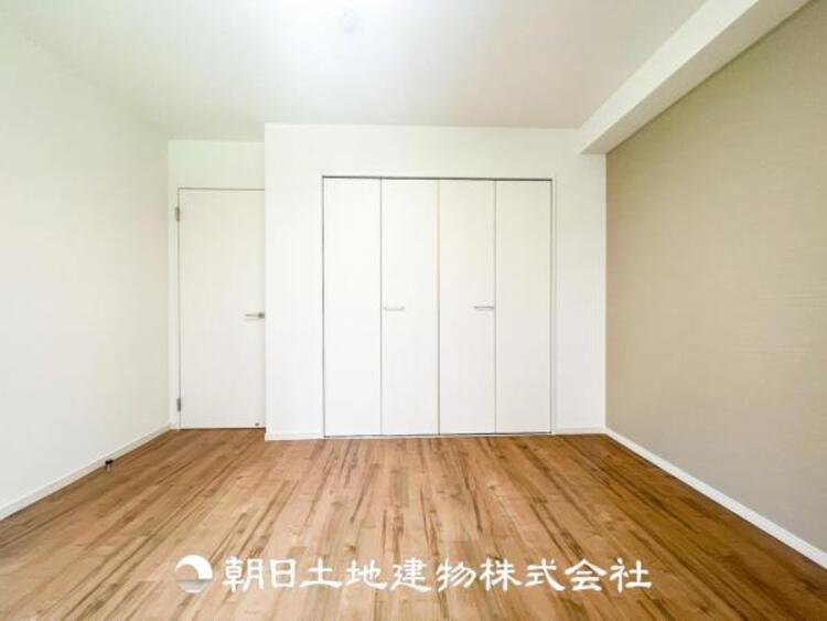 内装 趣味・感性で個性的に飾って頂けるようシンプルに仕上げてあります。