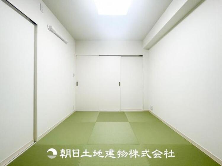 内装 来客時の客室としても利用できますし、お子様のプレイルームやお昼寝に最適なお部屋です。