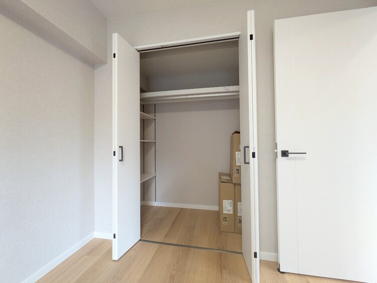 収納 居室にはクローゼットがあり、荷物もスッキリ収納して快適にお過ごしいただけます。