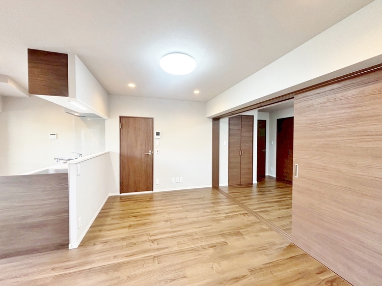 居間 豊かな居住性と、安心感を満たすクオリティが見事に調和した住空間。