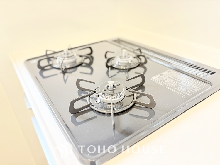キッチン 【KITCHEN】◆家族のおはよう◆の声を笑顔で迎えてあげられるシステムキッチン。朝ごはんが楽しみでちょっと早起きしたくなるんです。