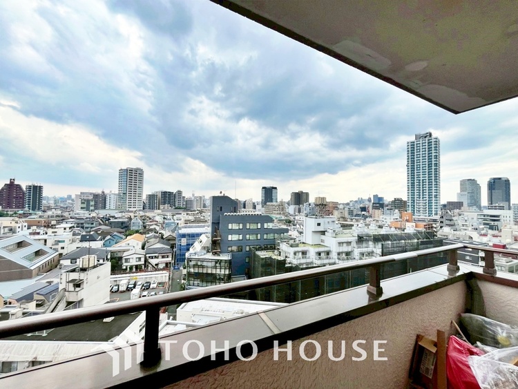 バルコニー 【BALCONY】◆Open new door◆扉の向こうには青空が広がっている。