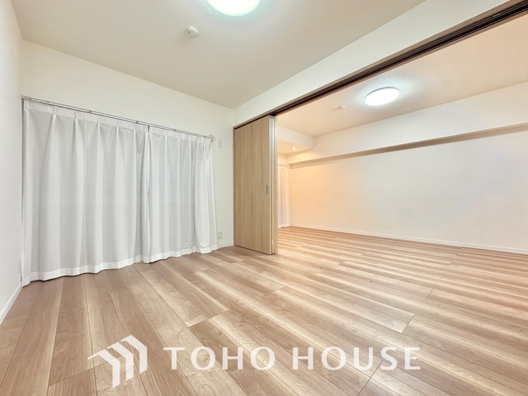 内装 「想像していた以上に広い」が写真を撮っているときの感想です。家事動線に配慮したプランによりご家族がくつろげる明るく広い空間が確保できました。