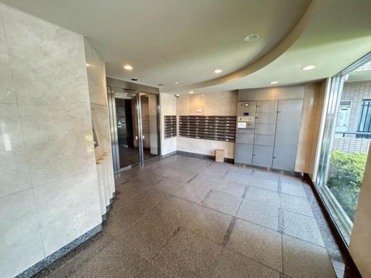 エントランス 【2025年6月撮影】