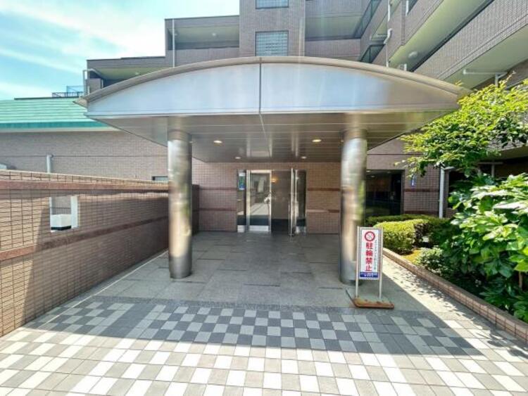 エントランス 【2025年6月撮影】