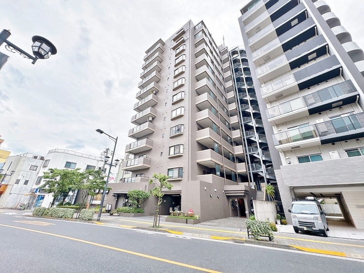 外観 現地に足をお運びいただいた際には、周辺散策などをお勧めいたします。