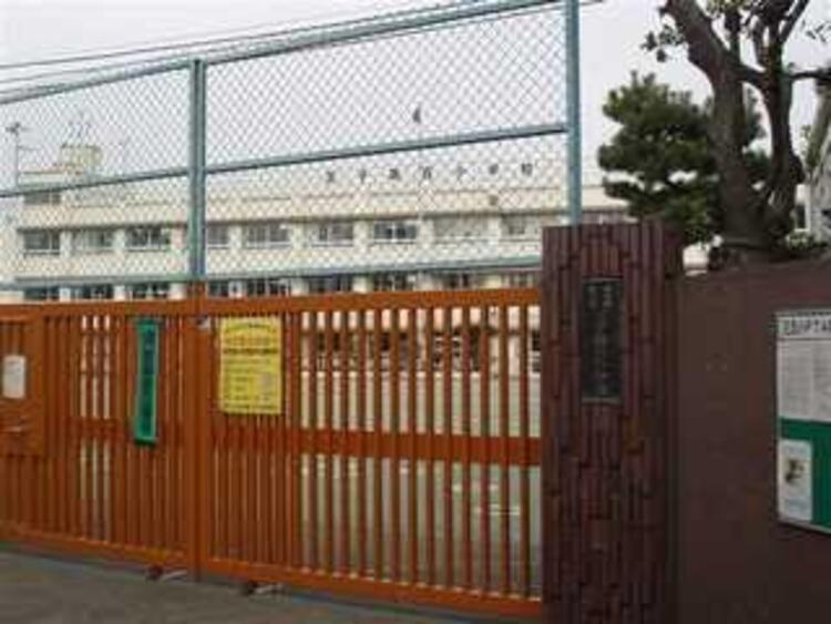 周辺 北区立十条富士見中学校