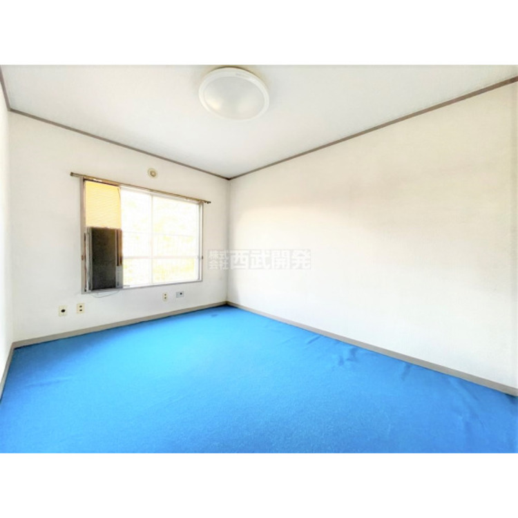 内装 溢れる陽光で笑顔も輝く室内