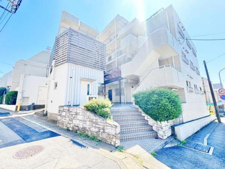 外観 豊かな居住性とクオリティが見事に調和した住空間は住まうことの喜びを感じさせてくれます。