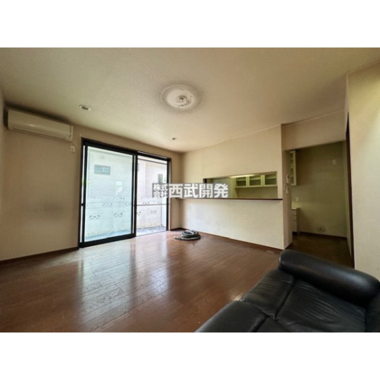 居間 家具・備品は販売価格に含まれておりません