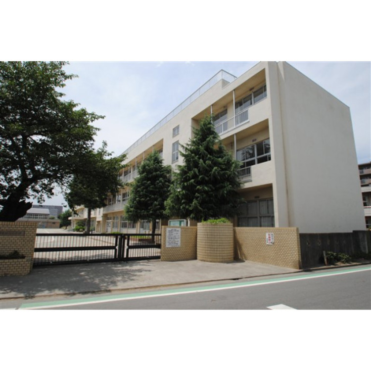 周辺 仙波小学校(約250m)