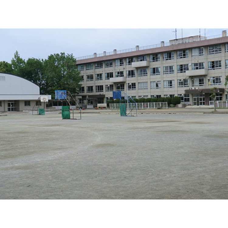 周辺 川越第一中学校(約1200m)