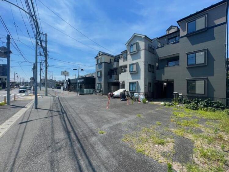 外観 ●〇光と風が行わたる開放感あふれる邸宅　春には気持ちの良いそよ風、冬には朝の暖かな光　季節の移り変わりを感じる暮らしを実現。四季の移ろいを感じる事ができる住宅は生活に潤いを与え、豊かな心を育みます〇●