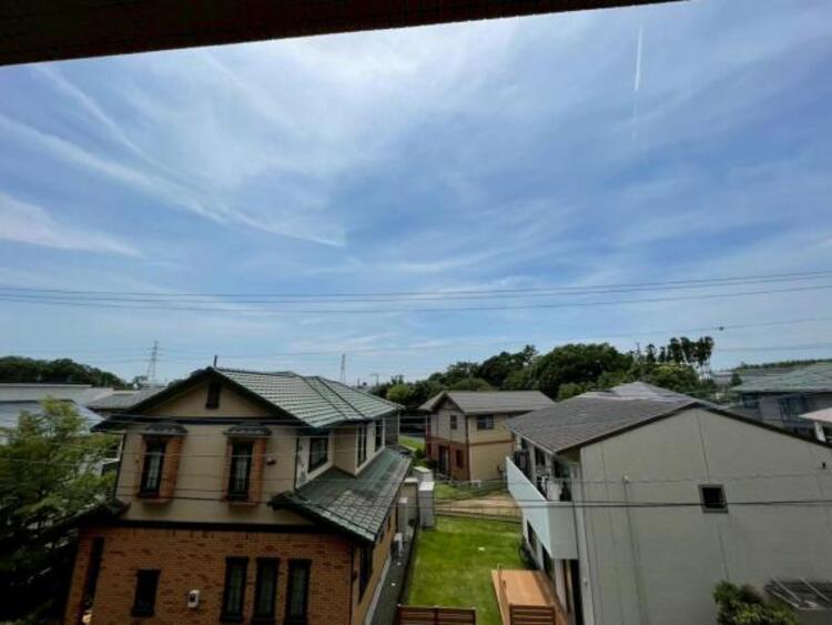 その他 前面に高い建物がなく、空の広がる開放的な眺望です 