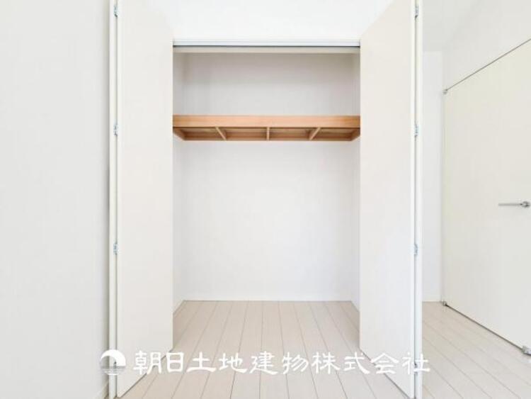 収納 【収納】部屋ごとに設けた収納は住みやすさへのこだわりがあります。シンプルで使いやすい収納スペース。