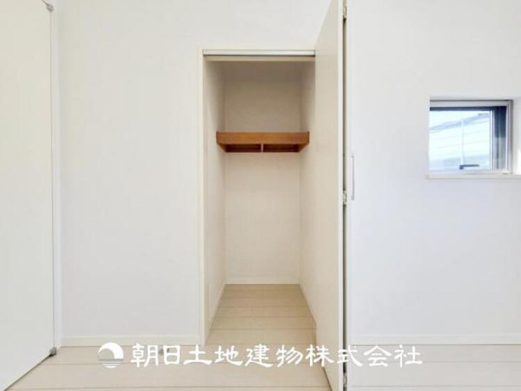 収納 【収納】全居室に収納付き、共用スペース収納もあり、すっきり片づけて広く使えます。