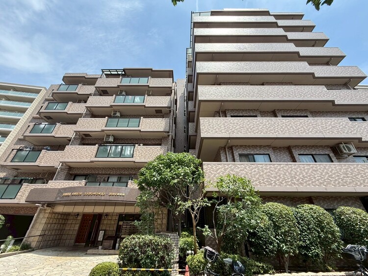 外観 資料には掲載していない情報が、現地にはたくさんあります。是非一度、現地をご確認ください。