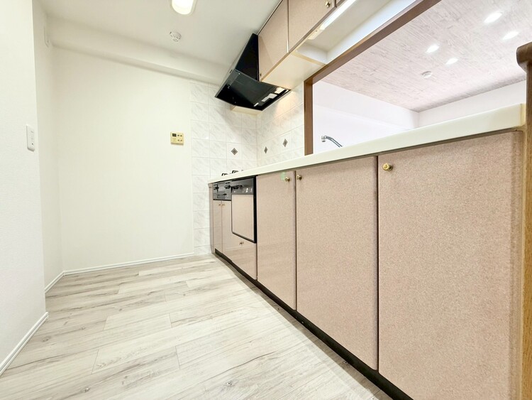 キッチン 洗練されたスタイリッシュなデザイン性と使いやすさを備えた仕様。