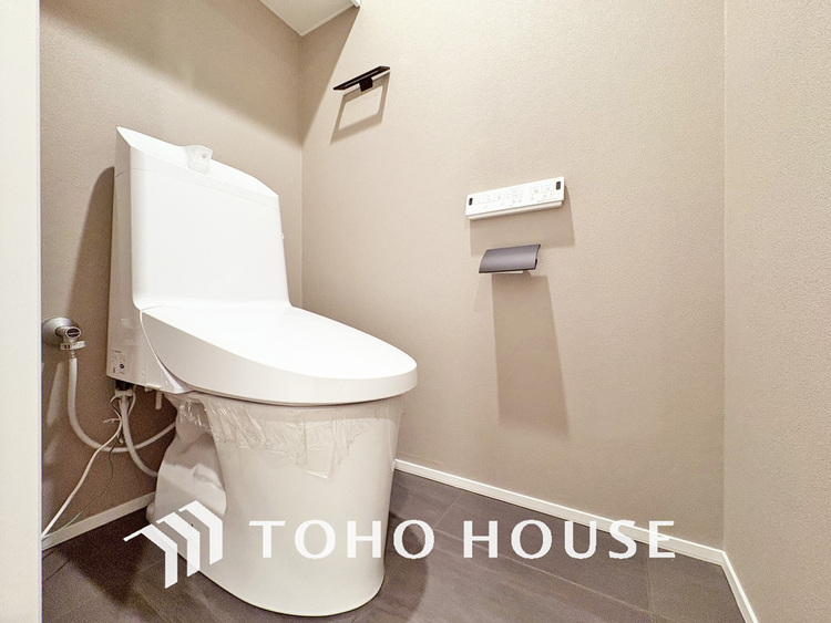 トイレ トイレには快適な温水洗浄便座付