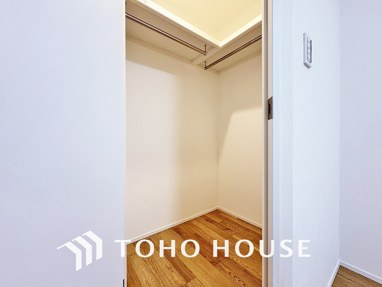 収納 沢山のお洋服を綺麗に収納できる「ウォークインクローゼット」