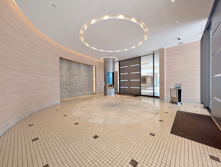 エントランス エントランス内部は、管理が行き届き清潔な共有スペースとなっています。