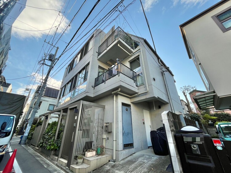 外観 資料には掲載していない情報が、現地にはたくさんあります。是非一度、現地をご確認ください。
