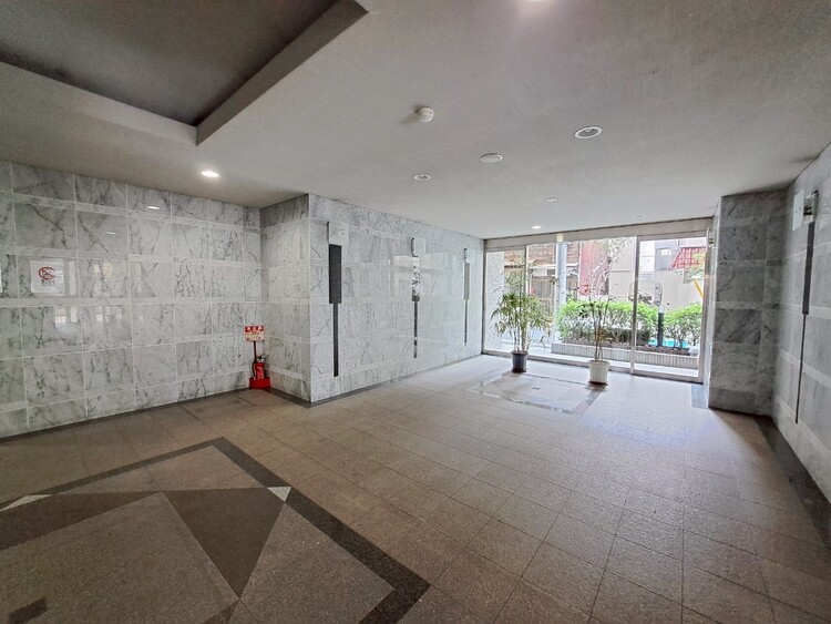 その他 館内は静寂な中が保たれており、管理が行き届いている印象を受けました。