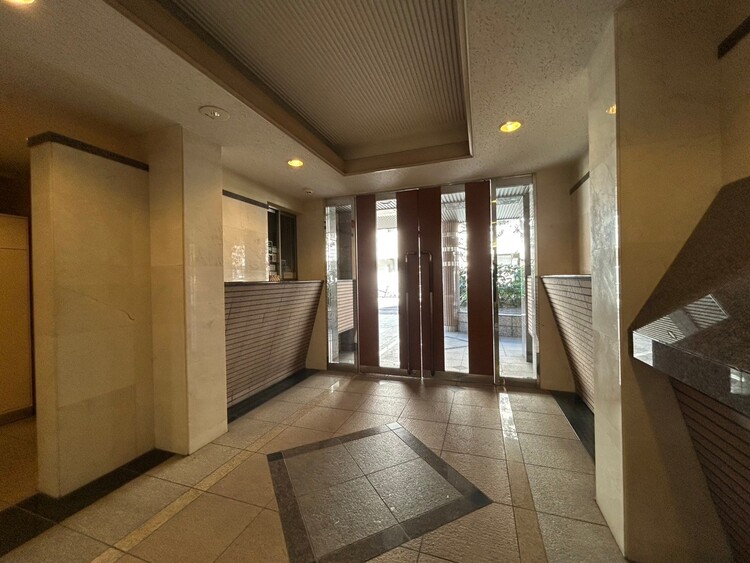 その他 館内は静寂な中が保たれており、管理が行き届いている印象を受けました。